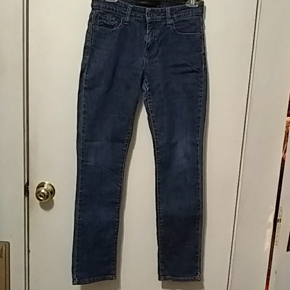 2 for $25 Levi Jeans
